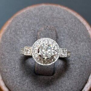 18K White Gold Natural Diamond Engagement Ring Halo Design Filigree Shoulders Ri